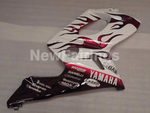 Cargar imagen en el visor de la galería, White and Red Flame - YZF600R Thundercat 96-07 Fairing Kit