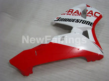 Cargar imagen en el visor de la galería, White and Red PRAMAC - CBR600RR 03-04 Fairing Kit