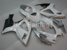 Cargar imagen en el visor de la galería, White and Silver Factory Style - GSX-R750 06-07 Fairing Kit