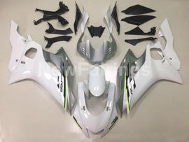 White and Silver Factory Style - YZF-R6 17-22 Fairing Kit