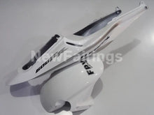 Cargar imagen en el visor de la galería, White and Silver Repsol - CBR600RR 03-04 Fairing Kit