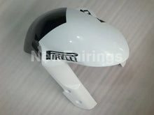 Cargar imagen en el visor de la galería, White Black Corona - GSX-R1000 07-08 Fairing Kit