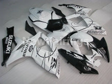 Cargar imagen en el visor de la galería, White Black Corona - GSX-R600 06-07 Fairing Kit
