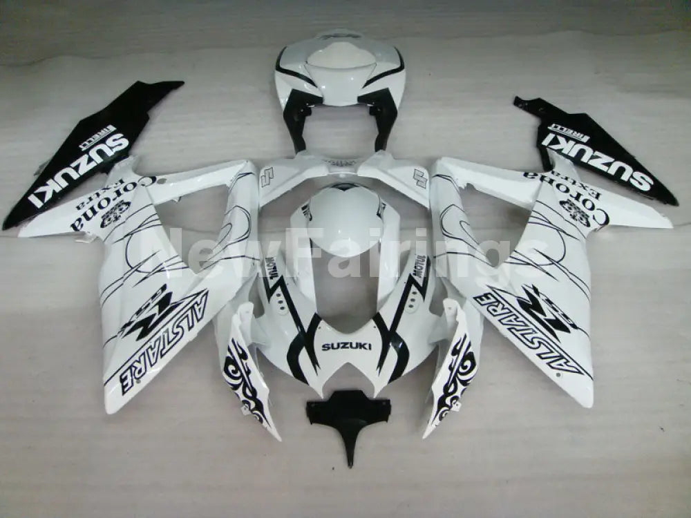 White Black Corona - GSX-R750 08-10 Fairing Kit