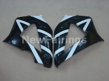 Cargar imagen en el visor de la galería, White and Black Factory Style - CBR 929 RR 00-01 Fairing Kit