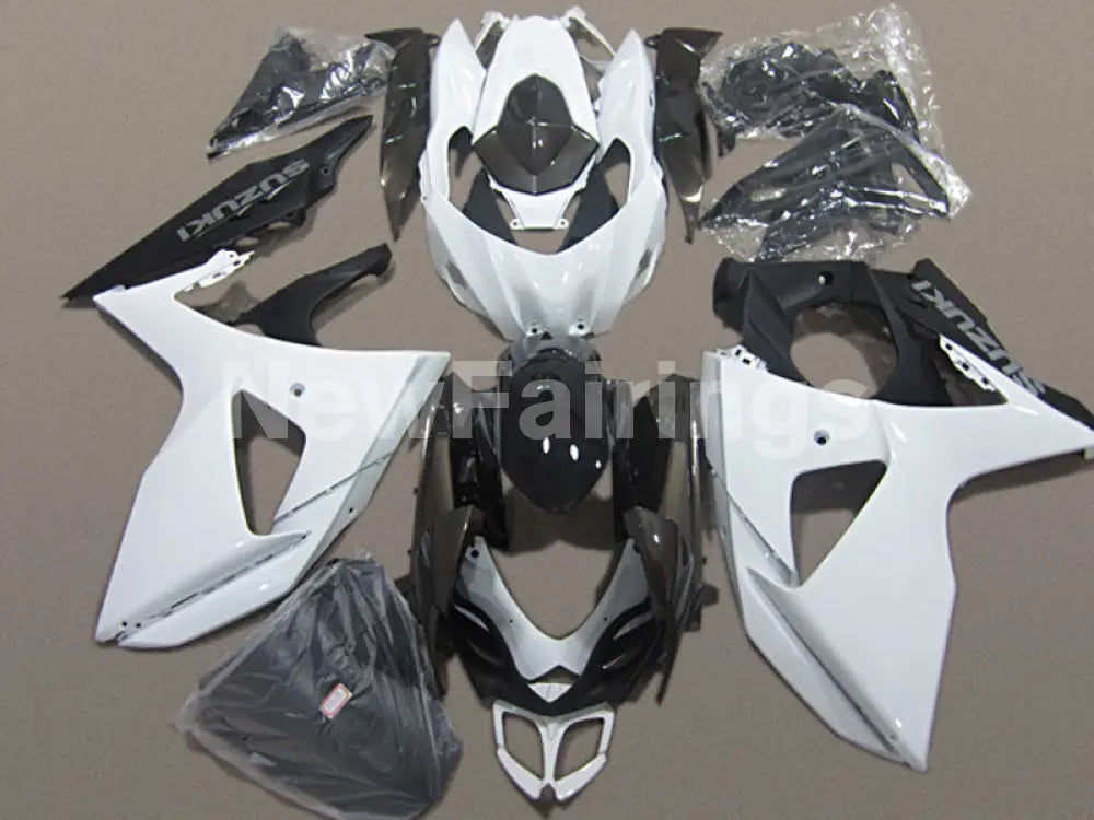 White and Black Factory Style - GSX-R1000 09-16 Fairing Kit