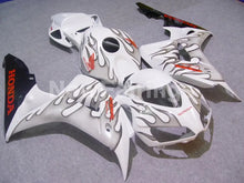 Cargar imagen en el visor de la galería, White and Black Grey Flame - CBR1000RR 06-07 Fairing Kit