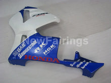Cargar imagen en el visor de la galería, White Blue and Red Factory Style - CBR600RR 05-06 Fairing Kit