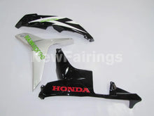 Cargar imagen en el visor de la galería, White and Green Black Factory Style - CBR600RR 07-08 Fairing Kit