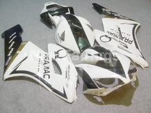 Cargar imagen en el visor de la galería, White and Green Black PRAMAC - CBR1000RR 04-05 Fairing Kit