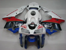 Cargar imagen en el visor de la galería, White Red and Blue Factory Style - CBR600RR 05-06 Fairing Kit