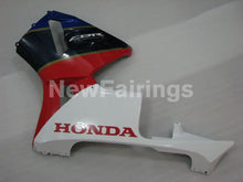 Cargar imagen en el visor de la galería, White Red and Blue Factory Style - CBR600RR 05-06 Fairing Kit