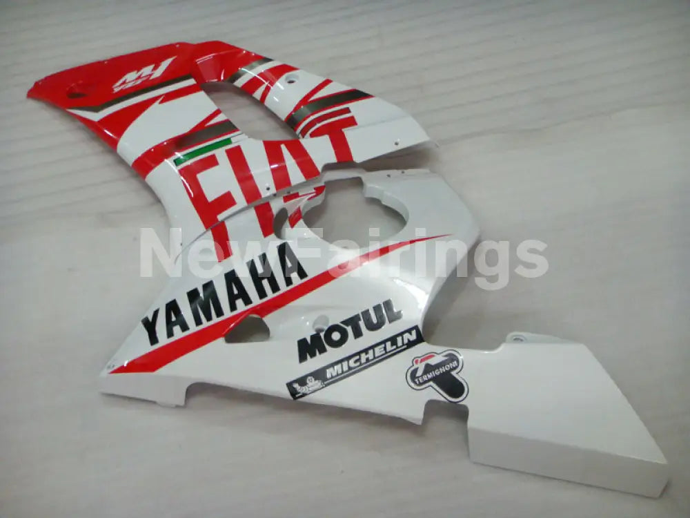 White and Red FIAT - YZF-R6 98-02 Fairing Kit