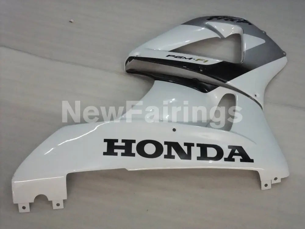 White and Silver Factory Style - CBR 929 RR 00-01 Fairing Kit