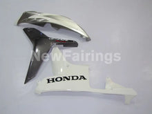 Cargar imagen en el visor de la galería, White and Silver Factory Style - CBR600RR 07-08 Fairing Kit